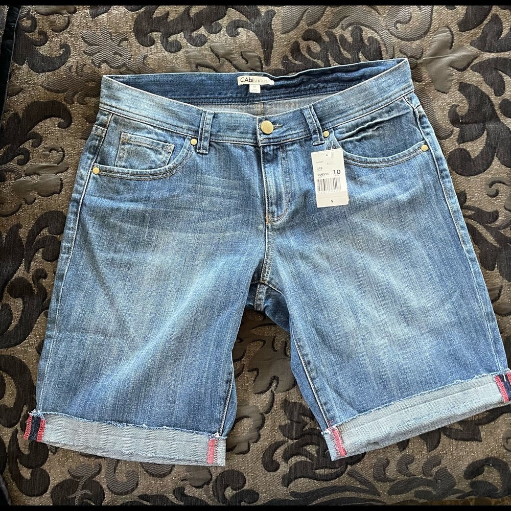 NWT CAbi Jeans Tomboy Shorts size 10